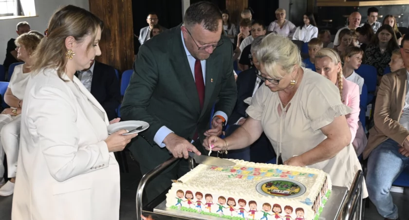  Gala Rodzin Zastępczych i rozwiązanie konkursu plastycznego Rodzina na zastępstwo i jej super moce
