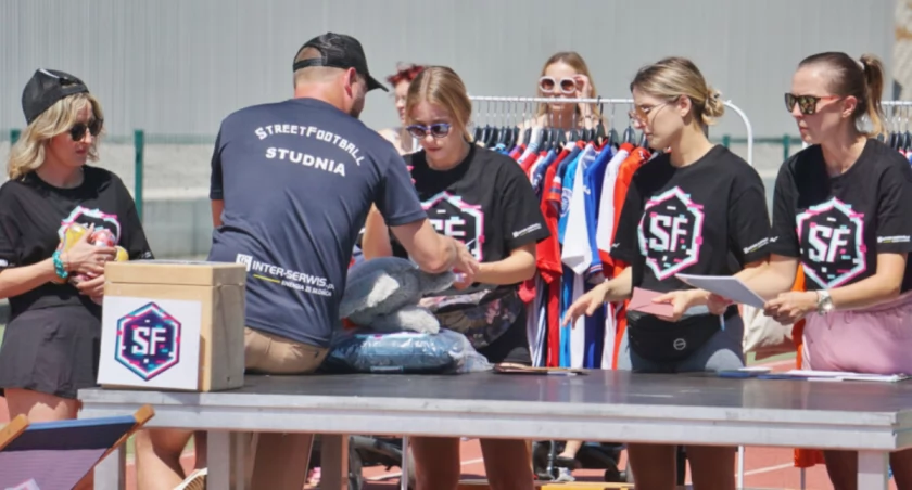 Charytatywny Turniej StreetFootball. Z samych licytacji koszulek zebrano 40.000 złotych