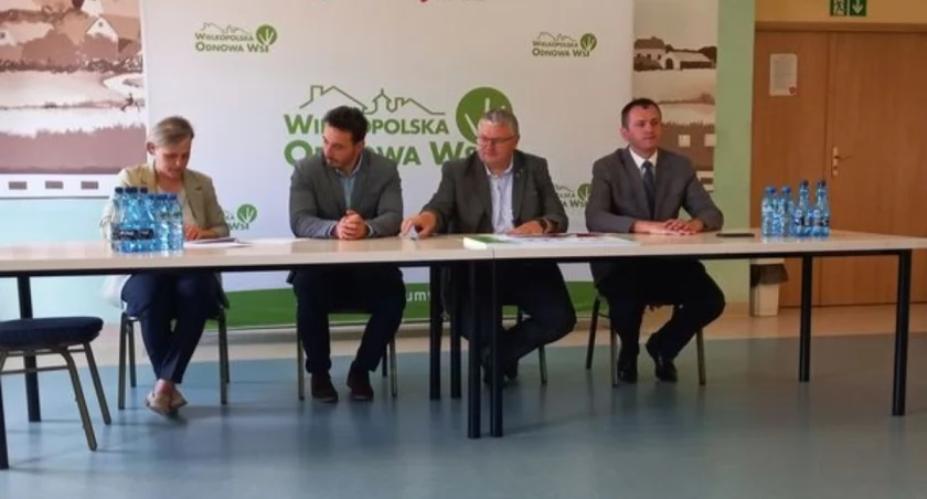 Umowa podpisana, wypięknieją dwa sołectwa