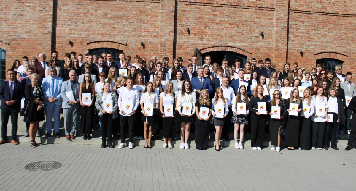 Stypendium otrzymało 150 uzdolnionych uczniów (lista wyróżnionych)