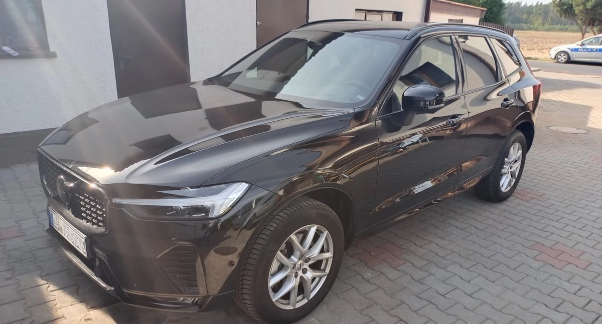 Kryminalni z Mogilna odzyskali skradzione na terenie Niemiec volvo
