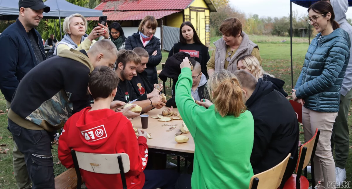 Dzień Pieczonego Ziemniaka na sportowo w Młodzieżowym Ośrodku Wychowawczym w Bielicach (zdjęcia)