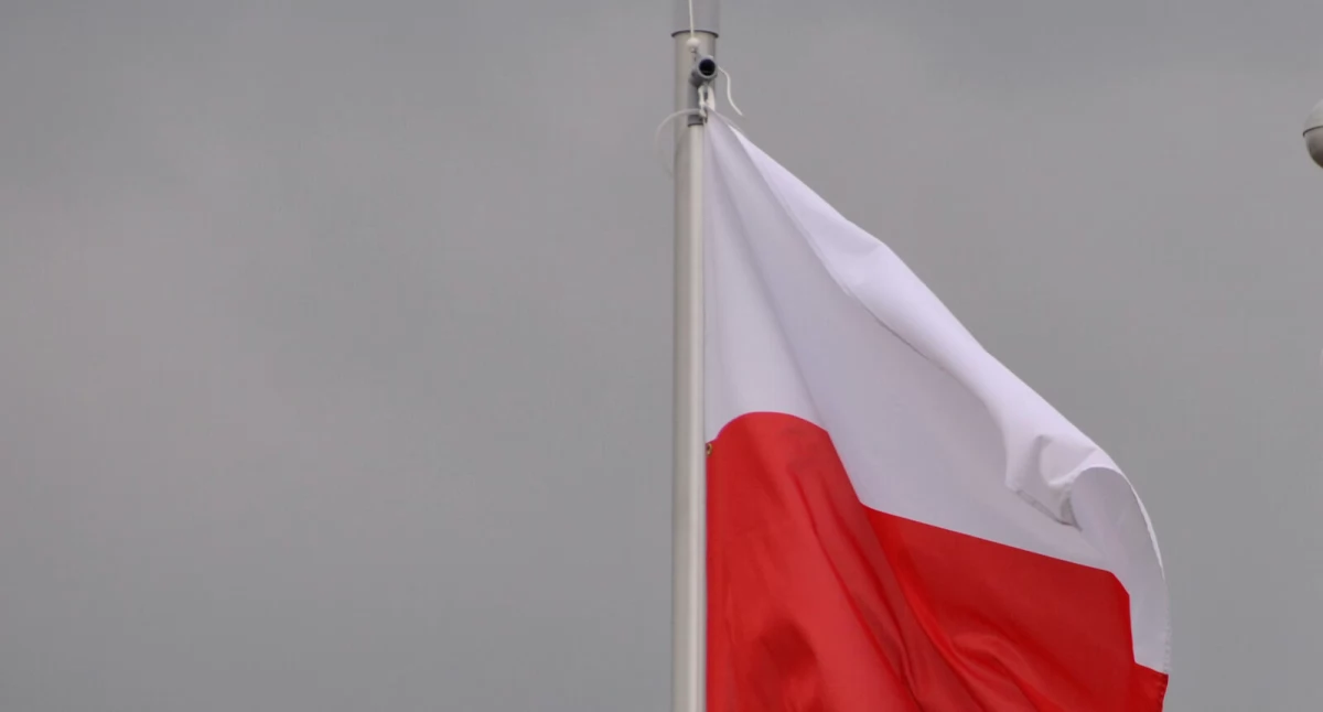 Apel poległych, wspólne śpiewanie z chórem Moniuszko
