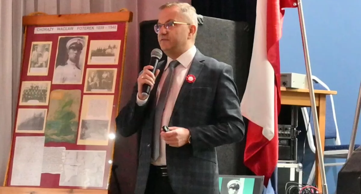 Patriotyczna wieczornica i promocja książki (film + zdjęcia)