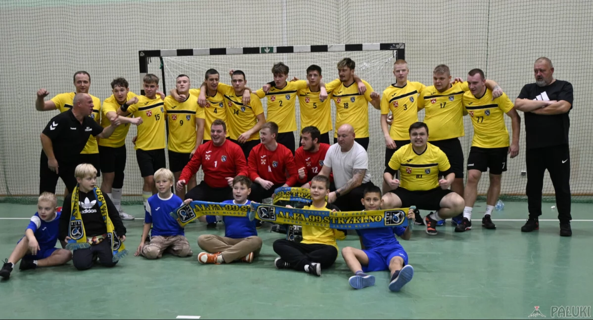 Piłkarze ręczni Alfy 99 pokonali Czarnych Olecko. Gratka dla kibiców - w meczu padło 81 bramek