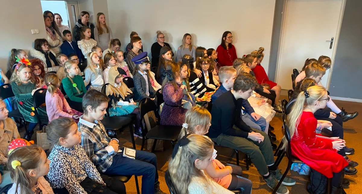 W Domu Kultury recytowali w konkursie Życie słowem pisane