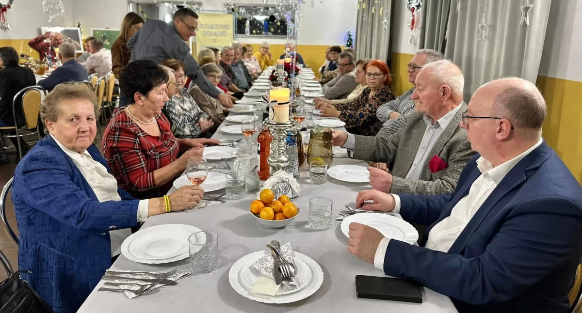 Gołąbki: seniorzy spotkali się przy opłatku (zdjęcia)