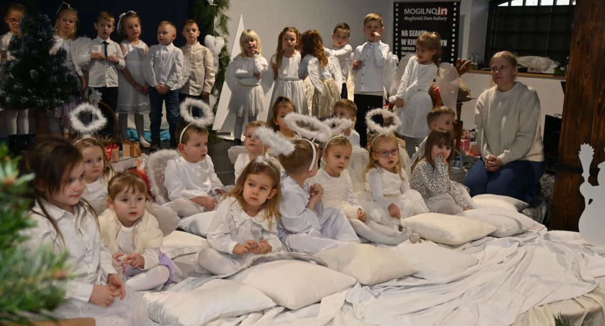 Aniołkowe Granie dla dzieci z rodzin zastępczych (zdjęcia + film)