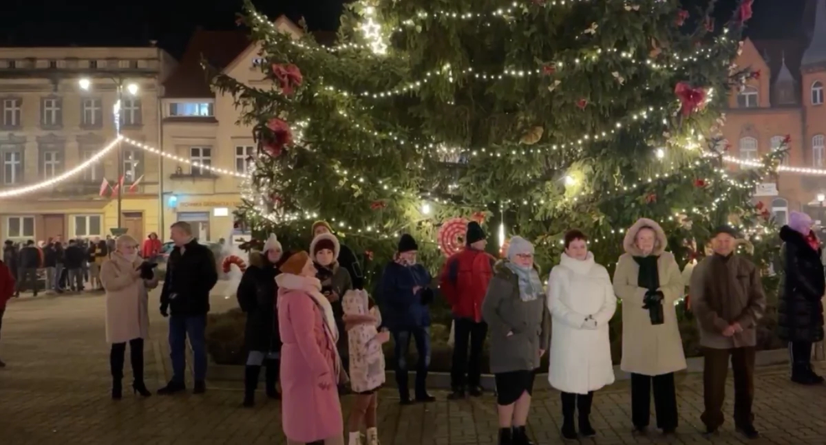 W Strzelnie i Przyjezierzu hucznie i muzycznie powitano Nowy Rok (film)