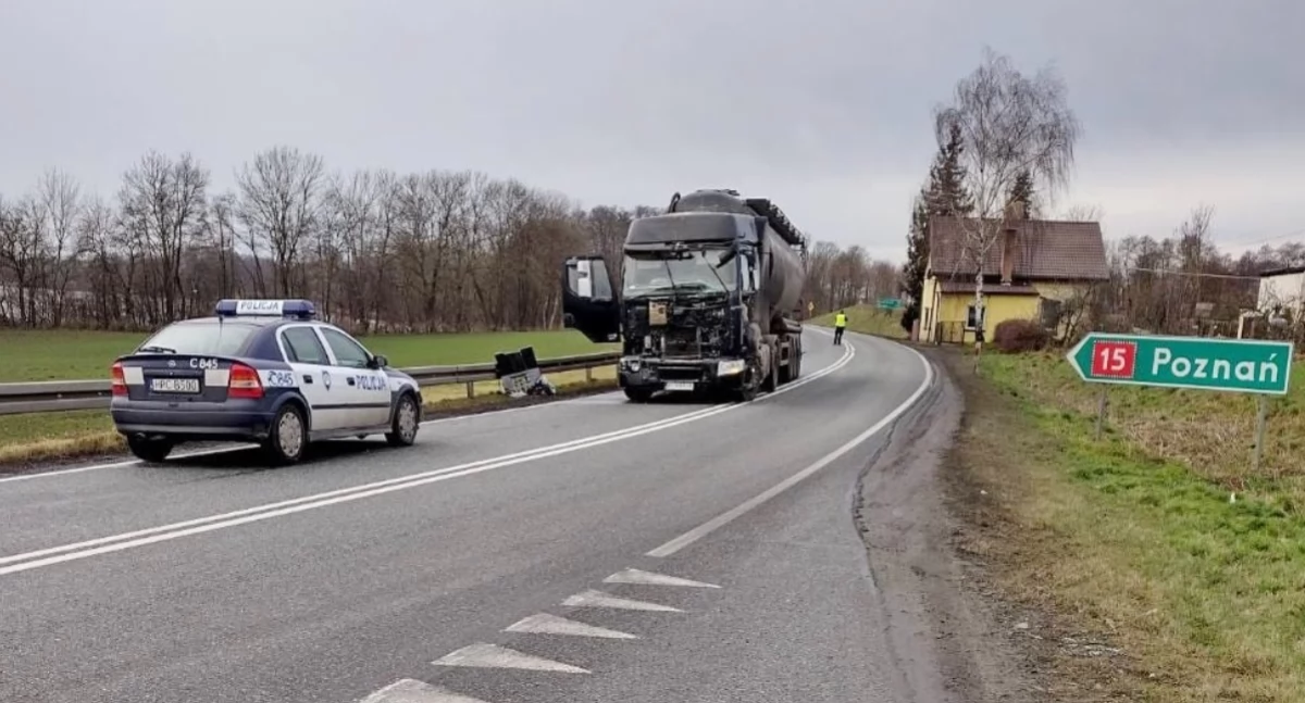 Zderzenie ciężarówek na krajowej 15 w Chabsku