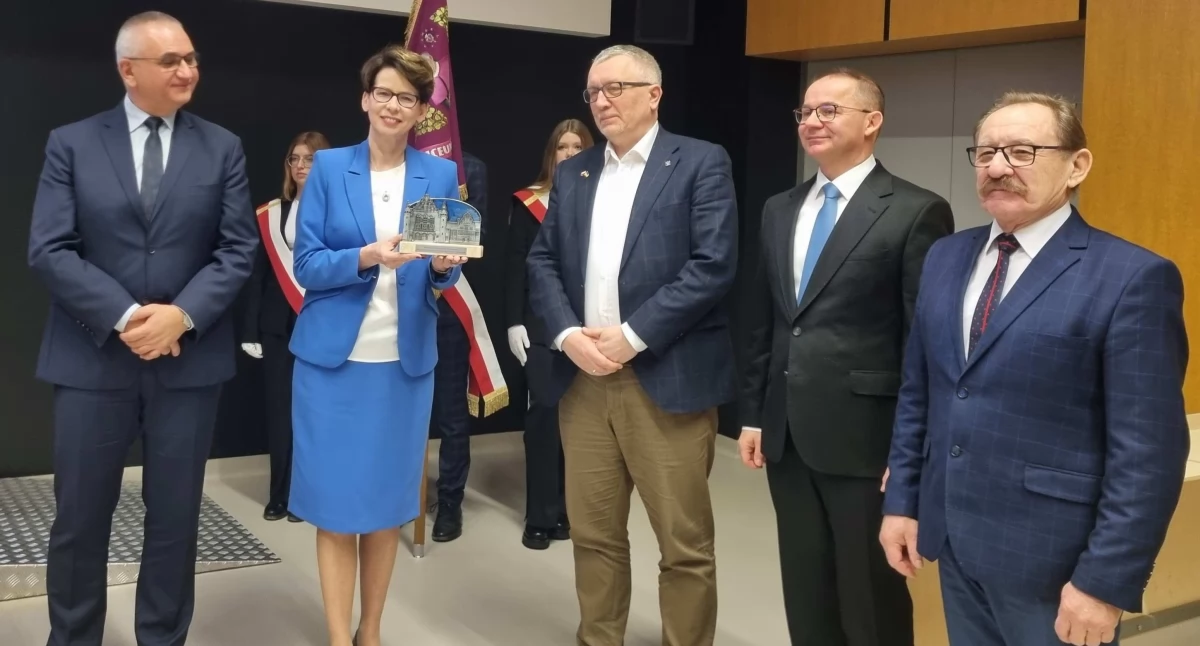 Konferencja na UAM w Poznaniu. 100-lecie założenia Związku Byłych Uczniów Państwowego Gimnazjum w Trzemesznie (zdjęcia)