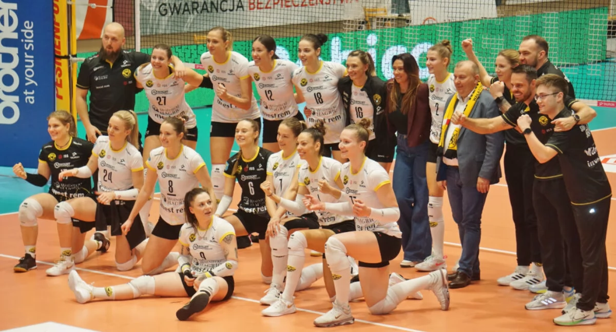 Po emocjonującym spotkaniu, Sokół Mogilno wygrywa ze Stalą Mielec 3:2 (zdjęcia)