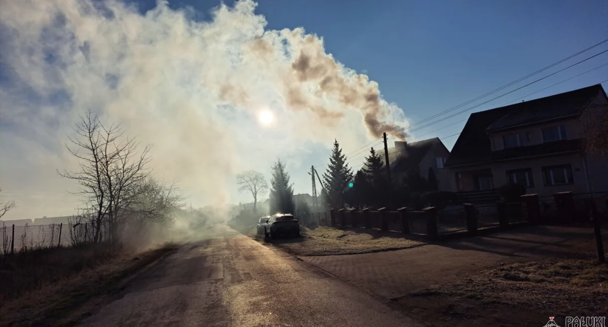 Pożar sadzy w kominie domu mieszkalnego w Wójcinie