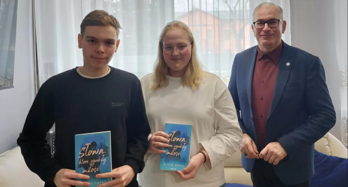 Julia Lorczak i Kacper Perzyna w kolejnym etapie Olimpiady Literatury i Języka Polskiego