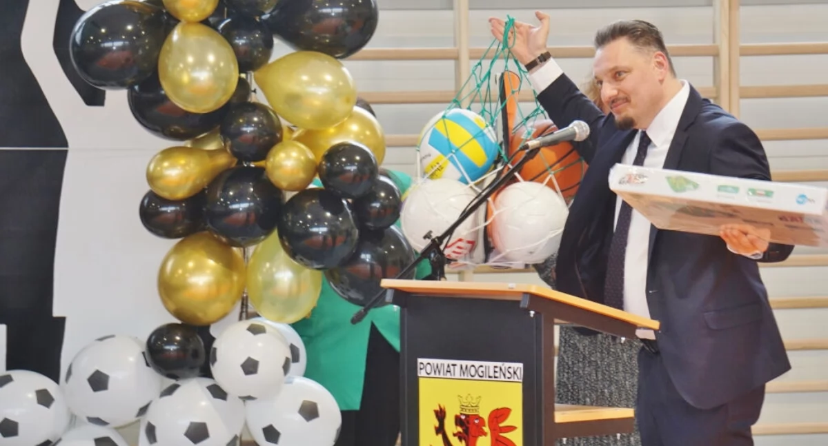 Uroczyste otwarcie hali sportowej przy Zespole Placówek Specjalnych w Szerzawach (zdjęcia)