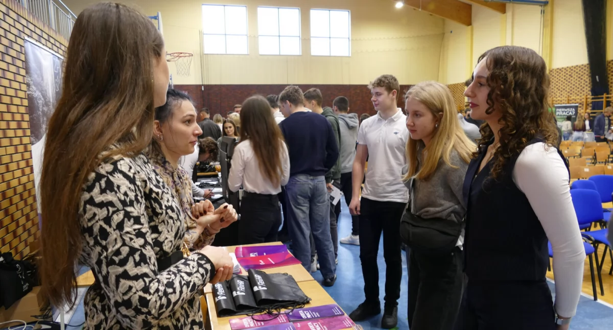 Trzecia edycja Szkolnych Targów Pracy w mogileńskim Zespole Szkół (zdjęcia)