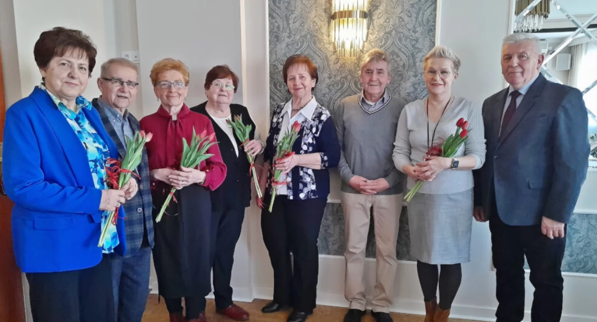 Wiosenne tulipany dla trzemeszeńskich harcerek (zdjęcia)