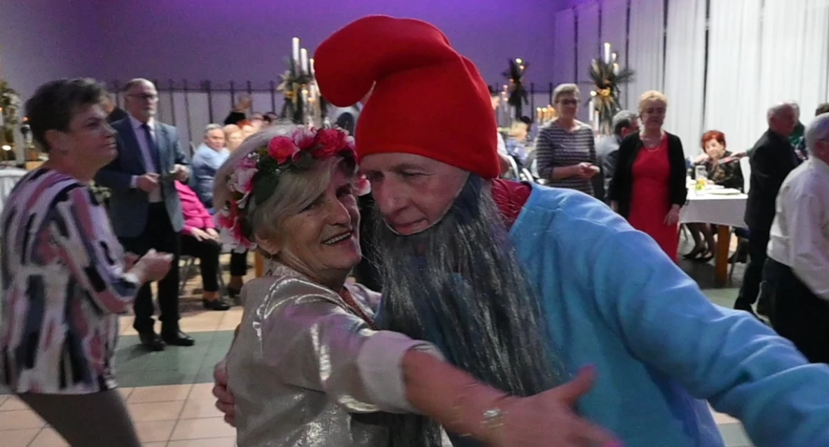 Ostatki u jeziorańskich seniorów (film + zdjęcia)