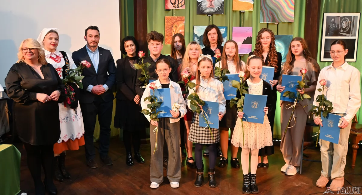 III edycja Gali Kultury Gminy Trzemeszno. Wręczono 11 stypendiów artystycznych (film + zdjęcia)