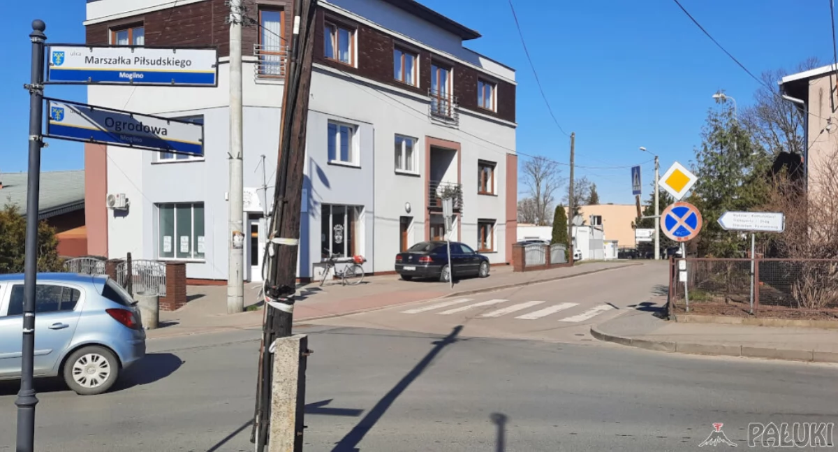 Radny Łukasz Gapiński pyta. Czy można coś zrobić z niebezpiecznym przejściem dla pieszych na ulicy Ogrodowej?