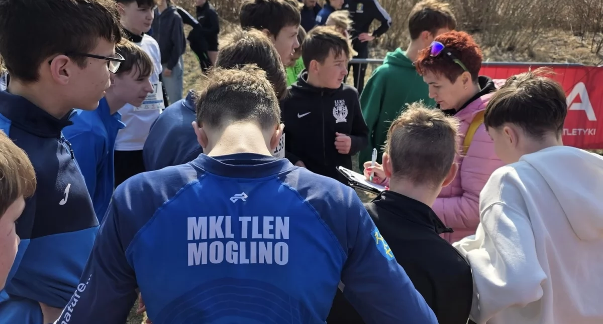  Mistrzostwa Województwa w Biegach Przełajowych. Zawodnicy mogileńskiego Tlenu wrócili z dwoma medalami  