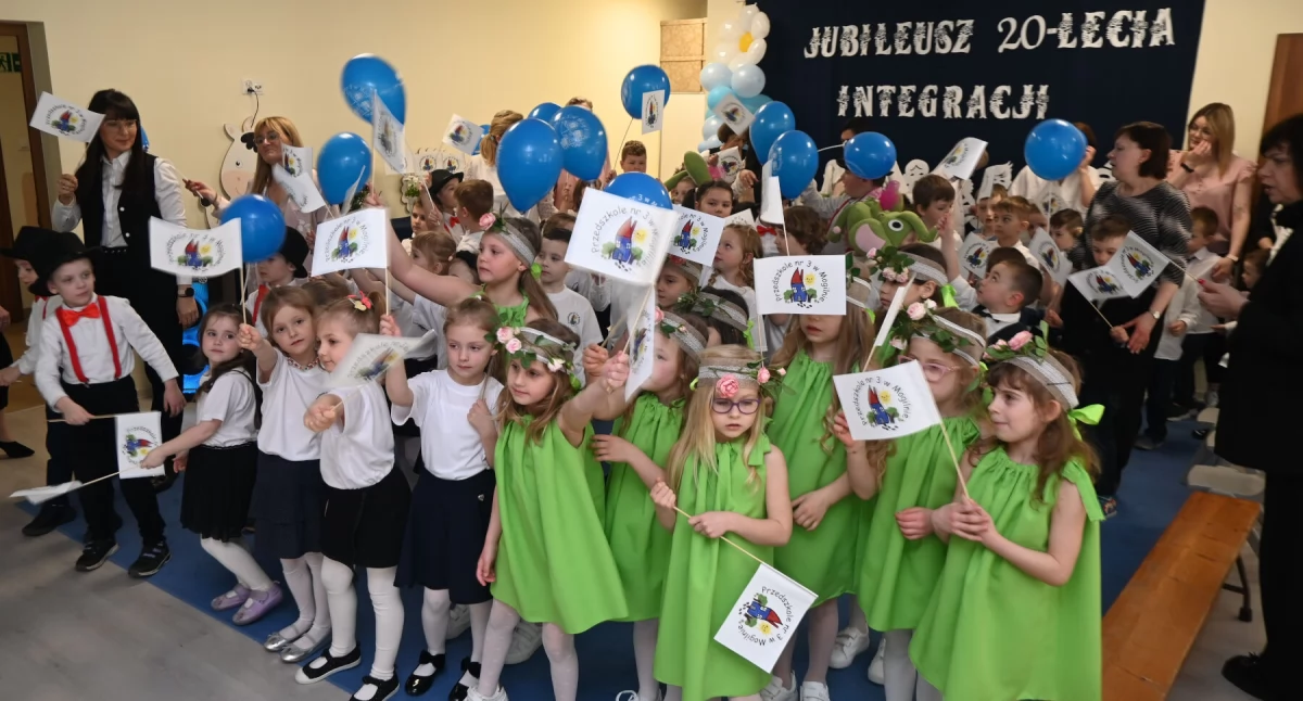Przedszkole nr 3 w Mogilnie obchodziło jubileusz 20-lecia oddziałów integracyjnych (film + zdjęcia)