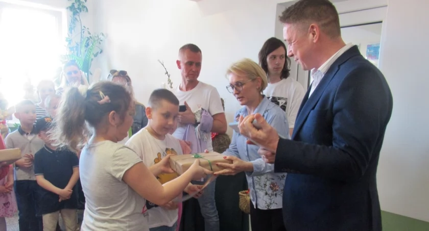 Ponad 50 wielkanocnych zająców w konkursie Domu Kultury w Trzemesznie (zdjęcia)