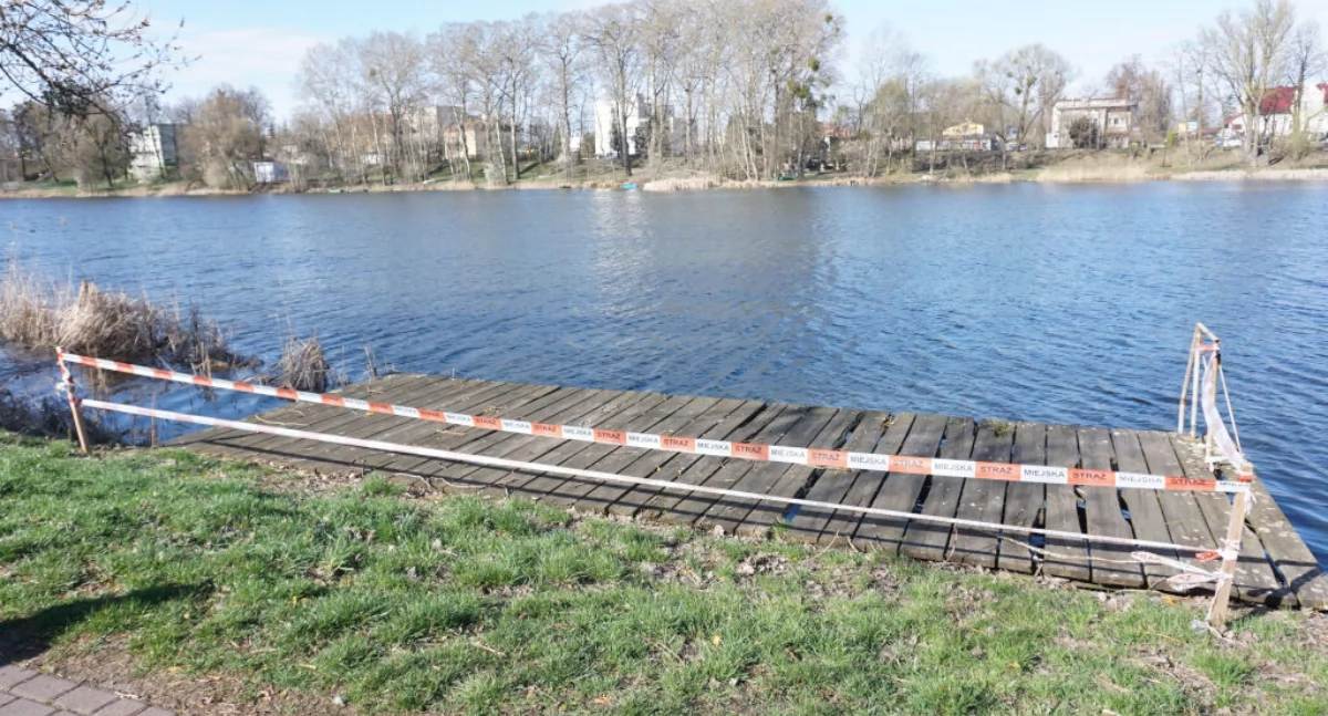 Jezioro Mogileńskie. Naprawią pomost, kajaki i rowery wodne wrócą na jezioro