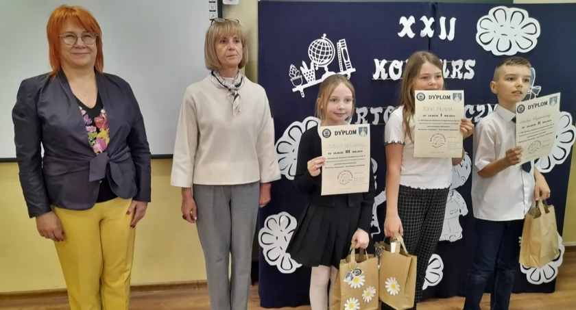Ksenia Pruszak zwyciężczynią XXII Gminnego Konkursu Ortograficznego o tytuł Mistrza ortografii klas III szkół podstawowych (zdjęcia)
