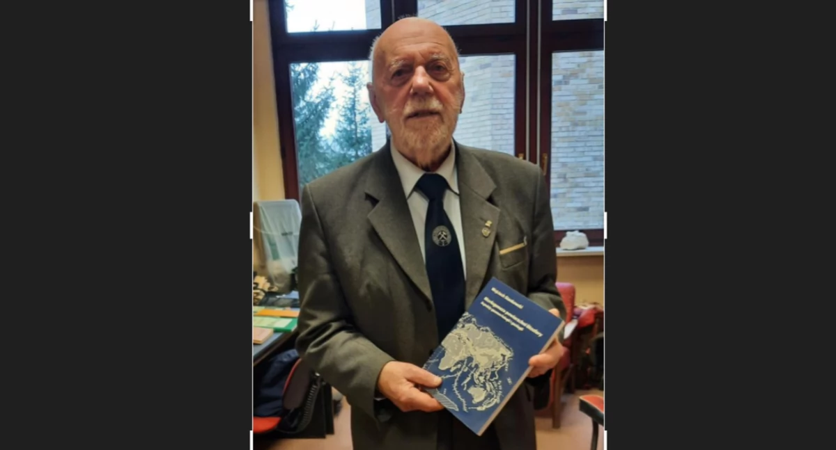 Uczniowie trzemeszeńskiego liceum i historyk Maciej Adamski zapraszają na spotkanie z prof. Wojciechem Stankowskim