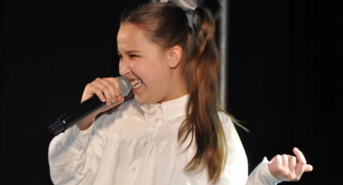 Zosia Wikaryczak podbiła serca jury wojewódzkiego konkursu. Wykonała jazzowy utwór Ene due rabe swing