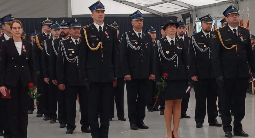 Naczelnik Monika Schillak ze Straży Pożarnej w Trzemesznie uhonorowana Krzyżem Świętego Floriana (zdjęcia)