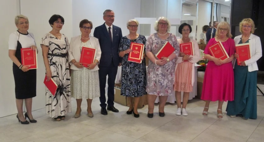 Wyróżnieniami i wspólną zabawą świętowali 25-lecie trzemeszeńskiego Promyka (zdjęcia)