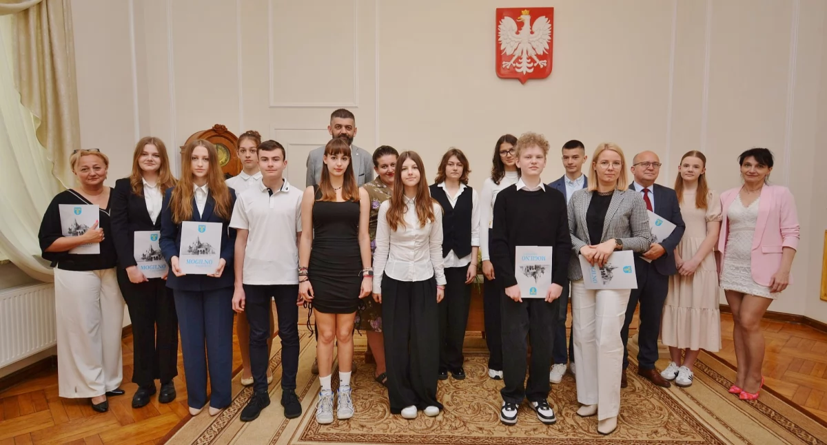 Mogilno, uhonorowani laureaci i finaliści kuratoryjnych konkursów przedmiotowych
