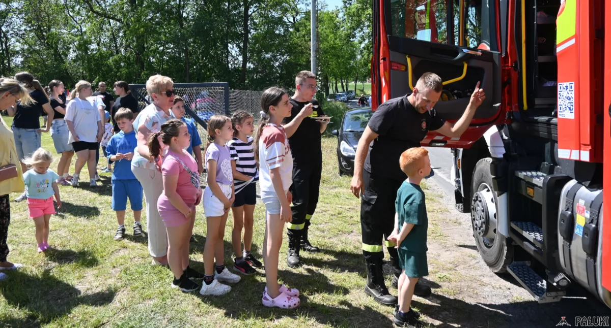 Rodzinny piknik w Dzierzążnie. Trzy pokolenia pod jednym niebem (zdjęcia)