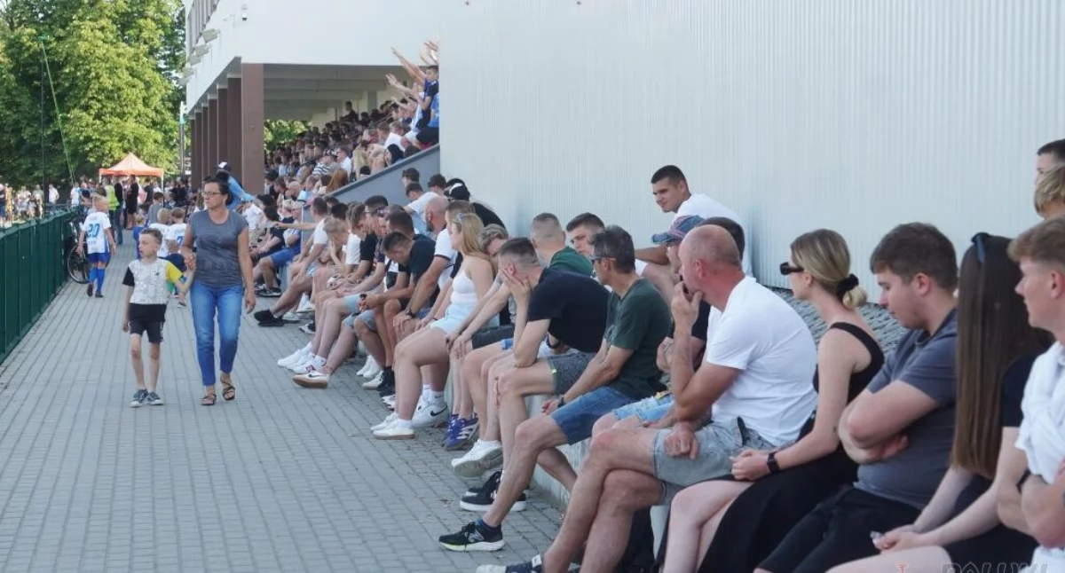 Grom Nowy Staw wygrał 2:1. Pogoń Mogilno odpadła z walki o III ligę (film + zdjęcia)
