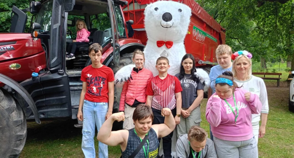 Integracyjny piknik w SOSW Strzelno - Bezpieczne wakacje (zdjęcia)