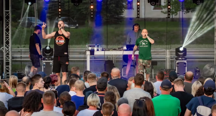 Peja Slums Attack w Dąbrowie. Koncert na rozpoczęcie lata (zdjęcia)