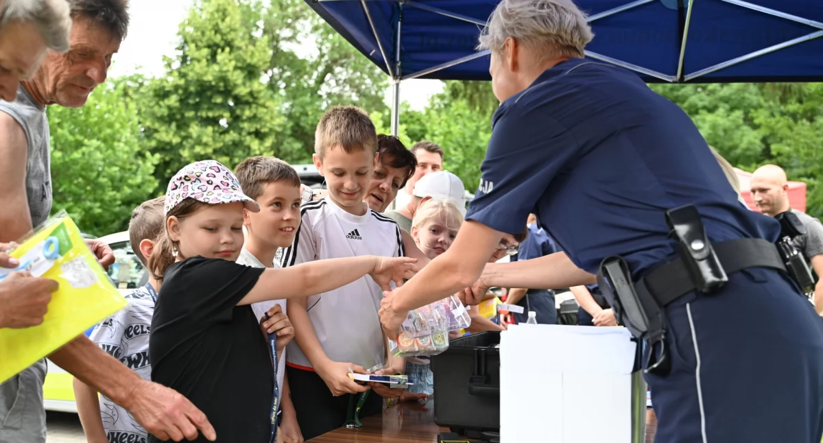 Piknik z okazji święta policji i rozstrzygnięcie konkursu plastycznego (film + zdjęcia)