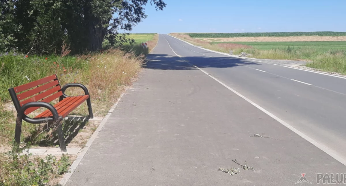 Gmina Mogilno, coraz więcej wniosków o montaż ławek w publicznych miejscach - przy ulicach, placach, skwerach