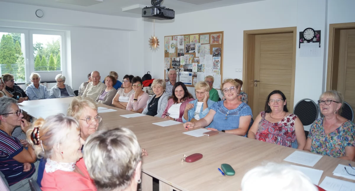 W Dąbrowie powstał Uniwersytet Trzeciego Wieku Młodzi Duchem