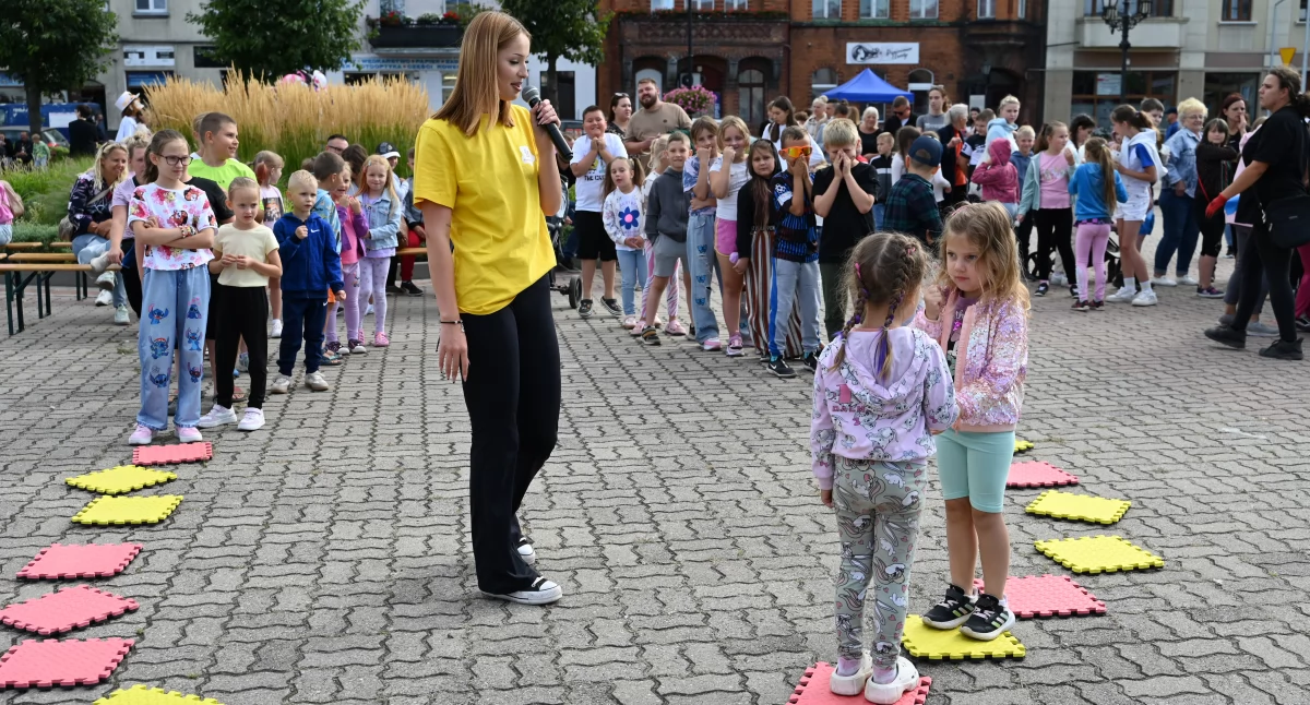 Hopsasa na strzeleńskim rynku (film + zdjęcia)