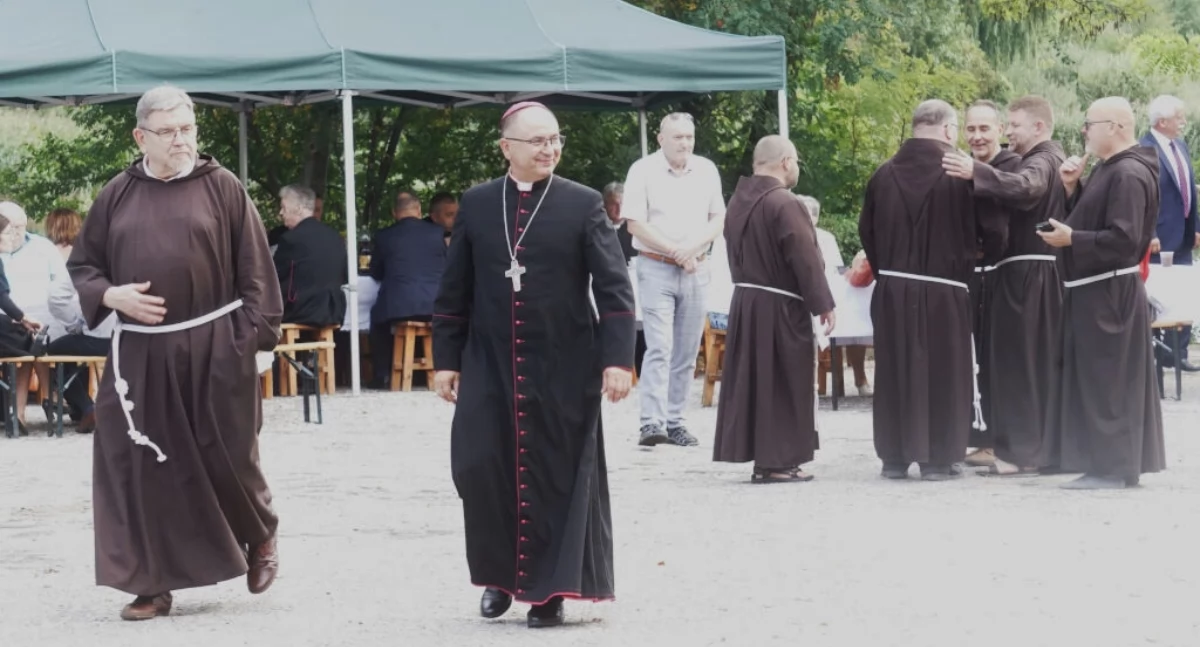 100 lat klasztornej parafii pw. św. Jana Apostoła w Mogilnie (zdjęcia)