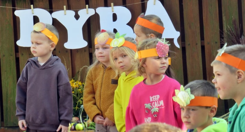 Festynem rodzinnym Na sportowo z pyrą powitali jesień w Chatce Puchatka w Trzemesznie (zdjęcia)