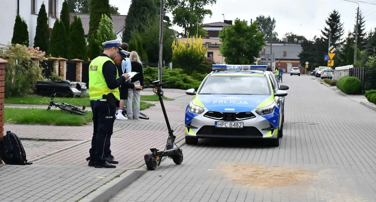 Mogilno, ulica Ogrodowa - zderzenie kierujących hulajnogą i rowerem