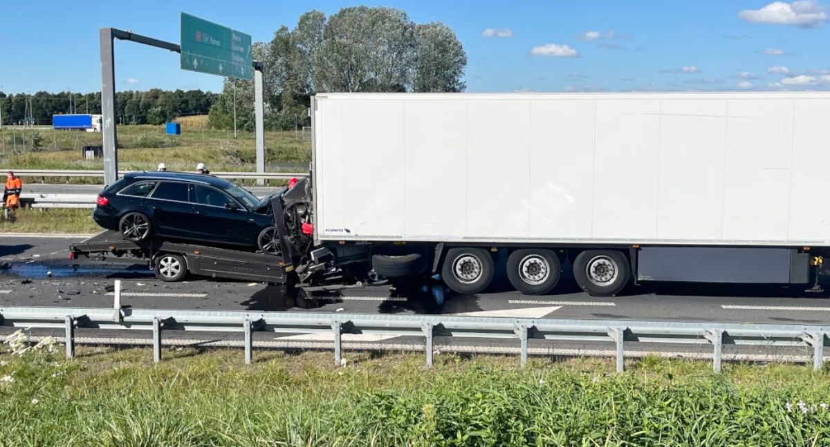 Wypadek na szosie S-5 koło Wąsosza, kierunek na Bydgoszcz zablokowany co najmniej do 15.30