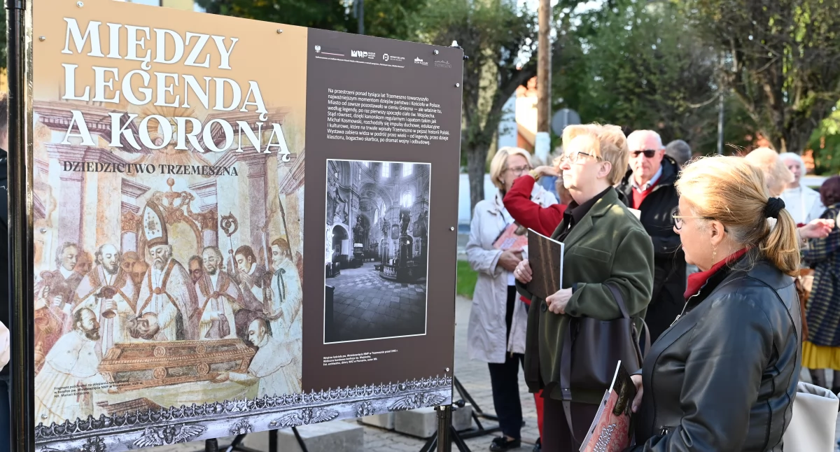 Wernisaż czasowej wystawy Między legendą a koroną – dziedzictwo Trzemeszna (film + zdjęcia)