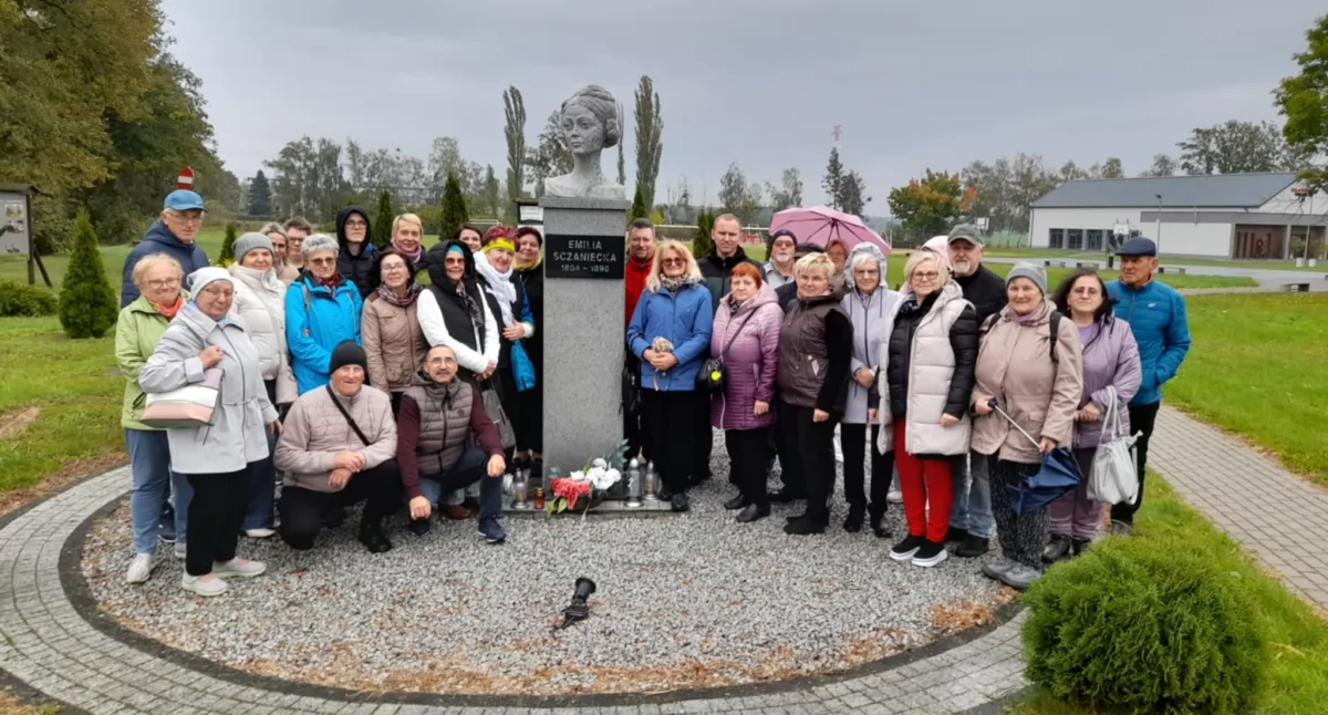 Historyczna wycieczka strzelnian śladami Emilii Sczanieckiej po Wielkopolsce