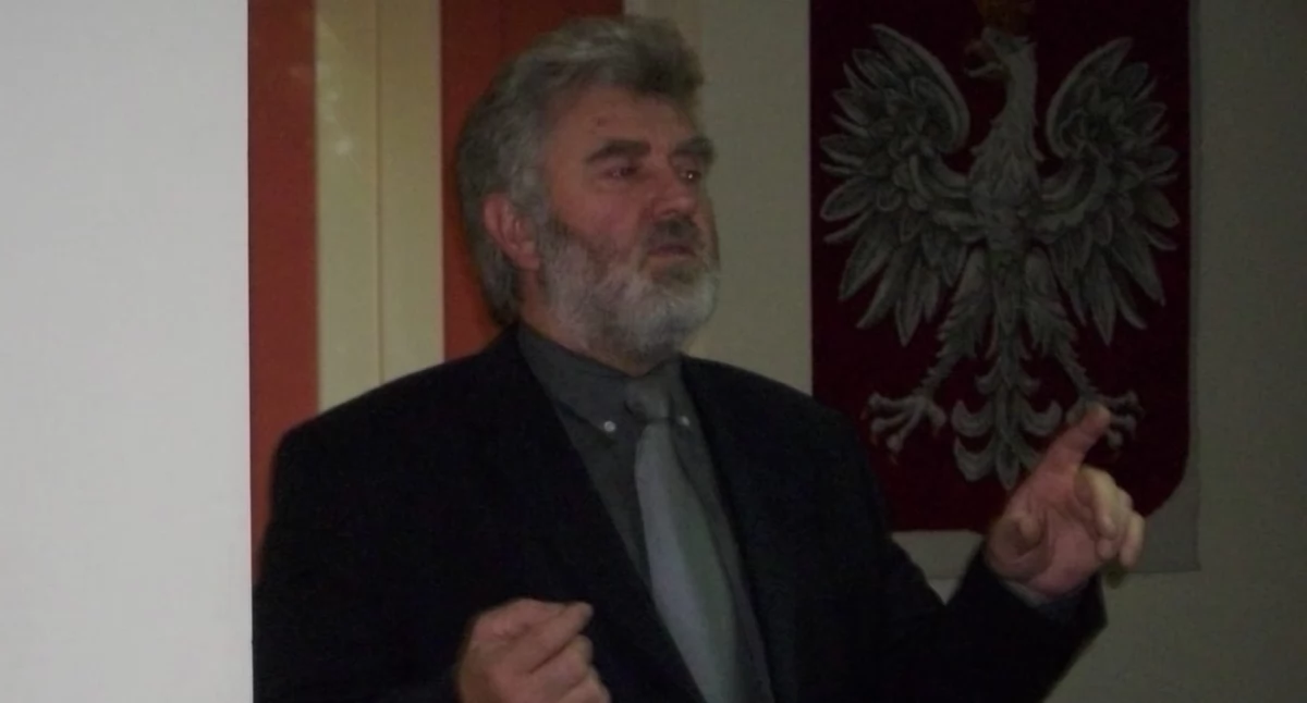 Spotkanie z dr Adamem Węsierskim w strzeleńskiej książnicy