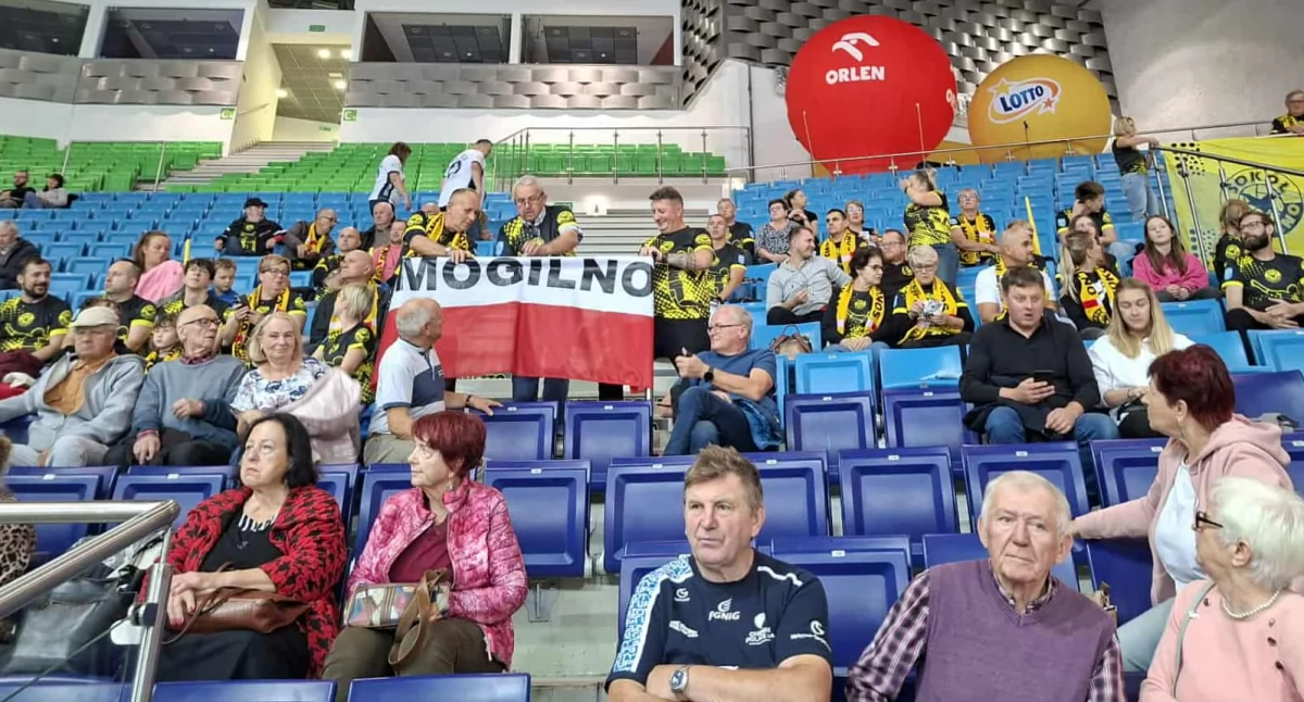Sokół Mogilno przywozi cenny punkt po 2,5 godzinnej walce z Chemikiem Police w Szczecinie (zdjęcia)